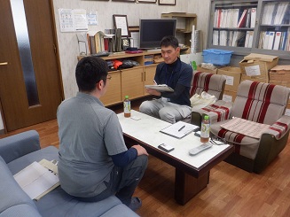 修了生状況確認の様子