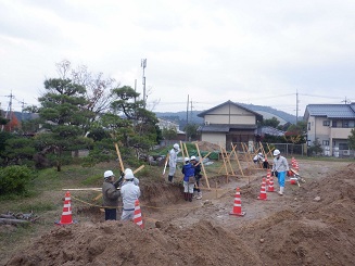 ブロック積を想定した丁張設置訓練