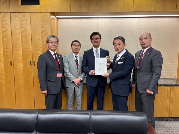 梶原総務大臣政務官