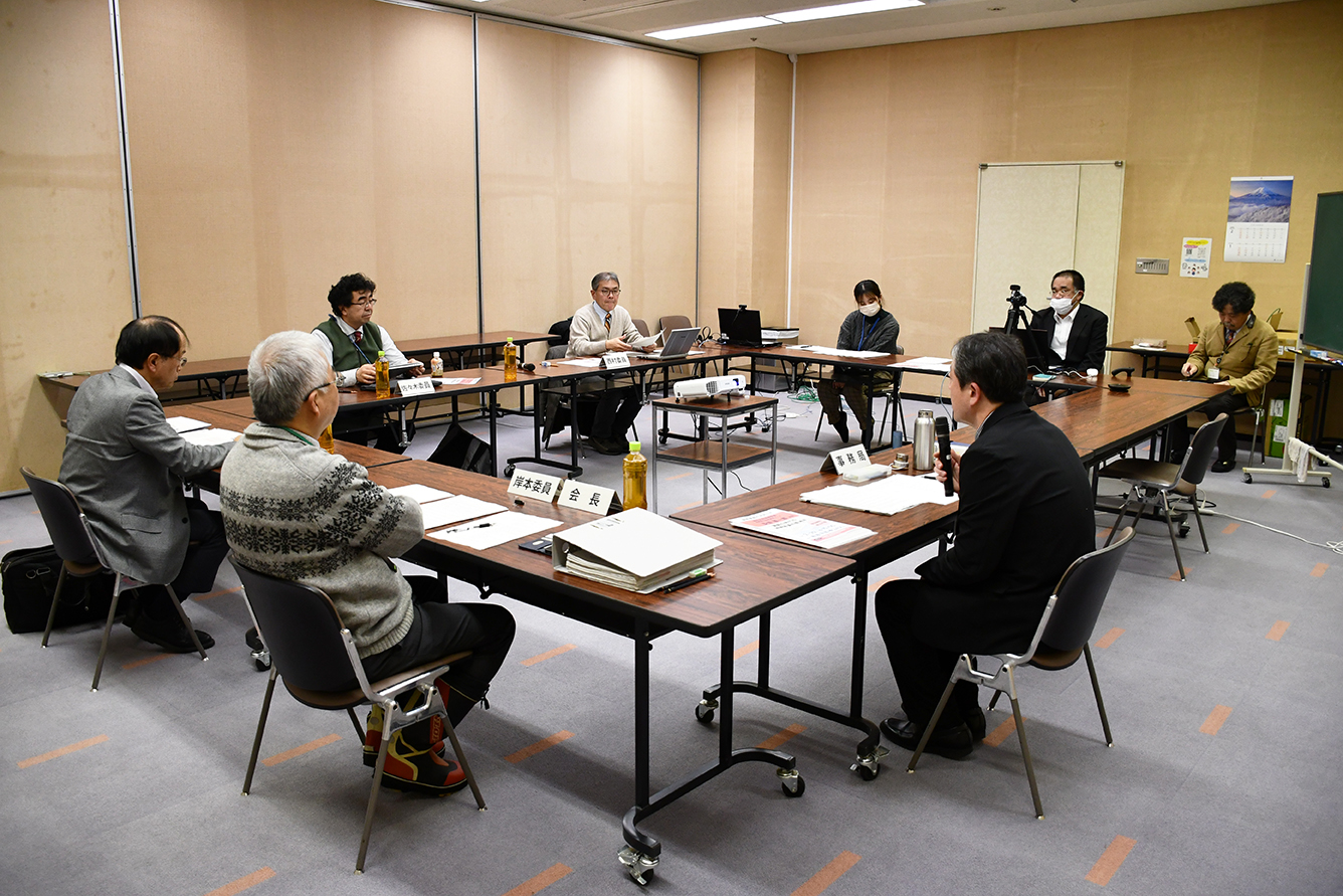 第5回県史編さん会議写真2