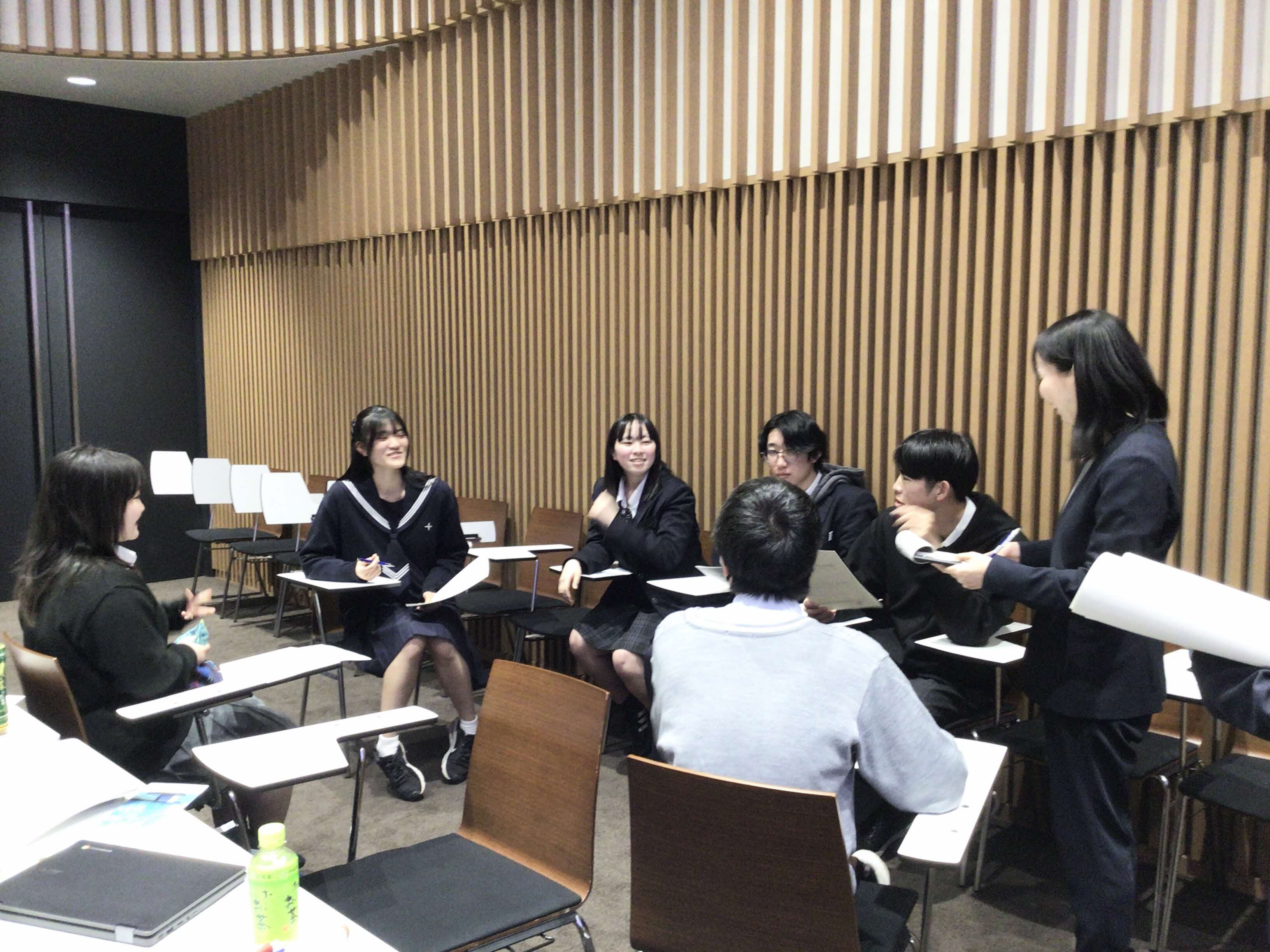 各部で話し合い