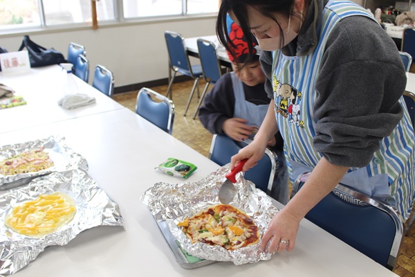 トッピングの様子２