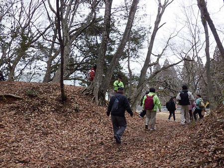 搦手虎口をとおる皆さん