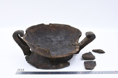 把手付き容器（修理前）