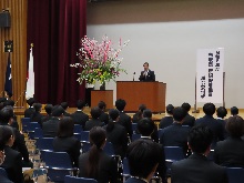 新規採用職員への辞令交付式2