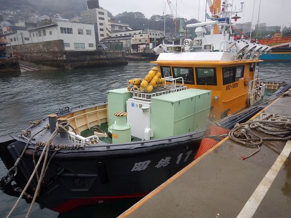 搭載船(作業船)