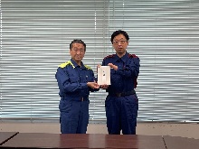 見舞金贈呈1