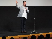 映画「遥かな町へ」倉吉完成披露試写会(第1回上映)上映前舞台あいさつ1