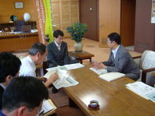農林水産省大臣官房審議官ほか