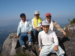オキナグサを守る会のメンバー