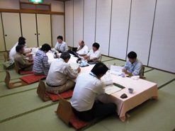 専門委員会での検討の様子２枚目