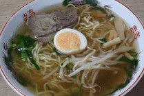 牛骨ラーメン