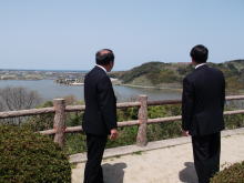 視察