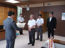 交付
