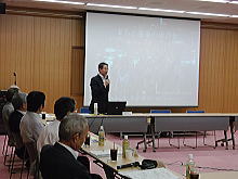 講演