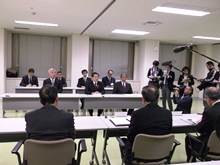 申し入れ
