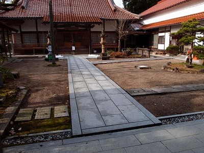 泉龍寺の庭