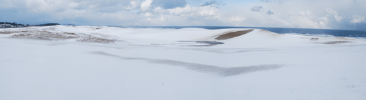 馬の背の風景　雪景色