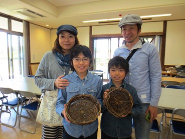 むきばんだ日和「カゴづくり」