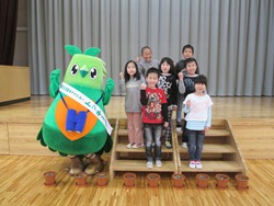 みなさんと記念写真
