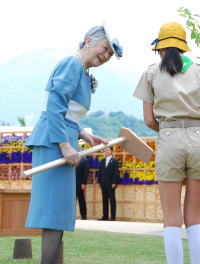 植樹祭の皇后陛下のご様子