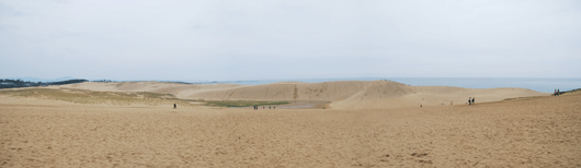 「馬の背」の風景－小雨降る中に横たわっています