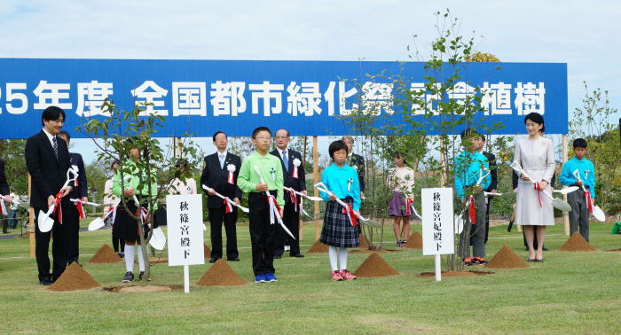 記念植樹の様子