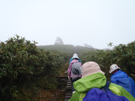 頂上はあともうすぐ！