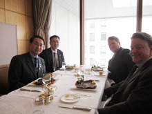 昼食懇談会