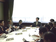 消費増税対策本部会議2