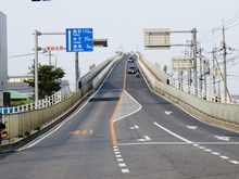 ベタ踏み坂