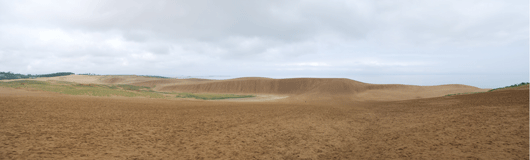 「馬の背」の風景－今日も天候は曇り、風はほとんどありません