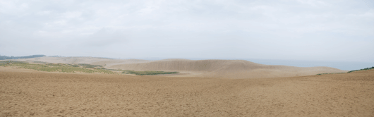 「馬の背」の風景－どんよりとした雲行きです