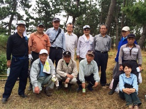 中部林産株式会社の記念写真