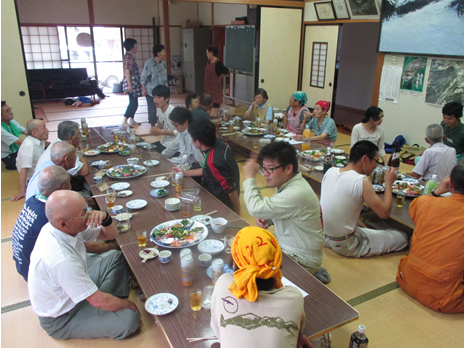 昼食