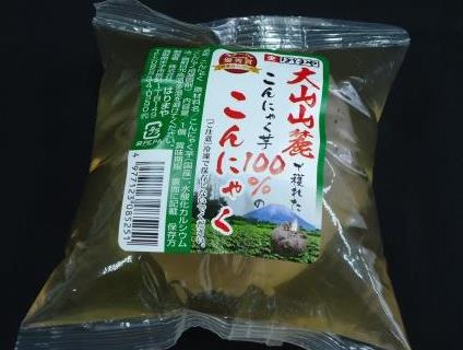 大山山麓で穫れたこんにゃく芋100％のこんにゃく