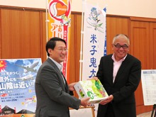共同記者会見2