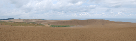 「馬の背」の風景－「馬の背」の風景－どんよりとした雲が広がっています。