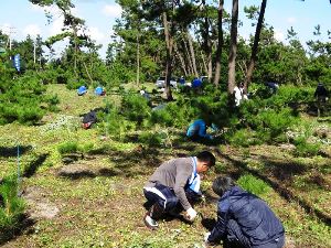 新日本海新聞社西部本社の活動の様子
