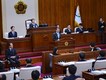 江原道議会本会議場1