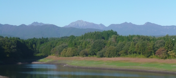 秋の中国山地の風景
