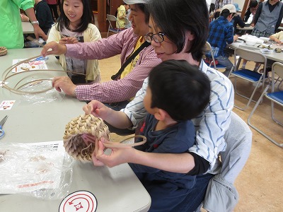 家族でかごづくり