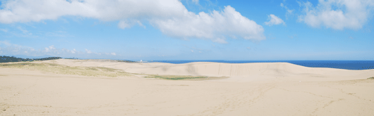 「馬の背」の風景－青空が広がっています