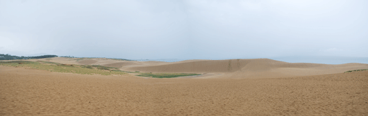 「馬の背」の風景－激しい雨が降っています