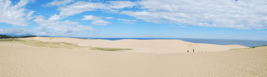 「馬の背」の風景－夏らしい空です