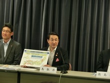 共同記者会見1